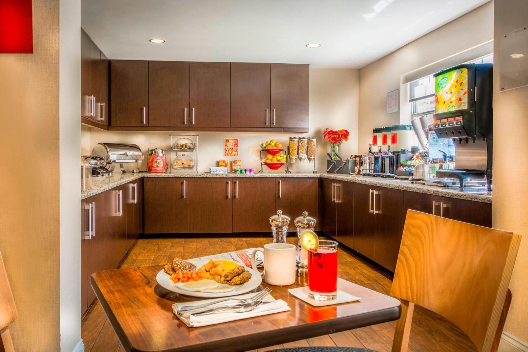 Towneplace By Marriott Baltimore Bwi Airport Hotel