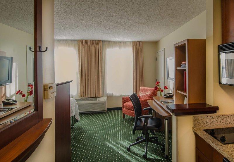 Towneplace By Marriott Baltimore Bwi Airport Hotel